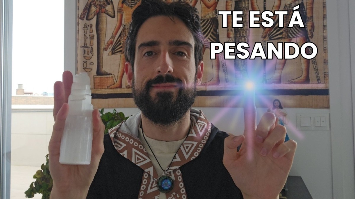 Sesión de Reiki Egipcio y envío de Reiki a distancia para sanar el pasado, liberar cargas emocionales y equilibrar la energía.