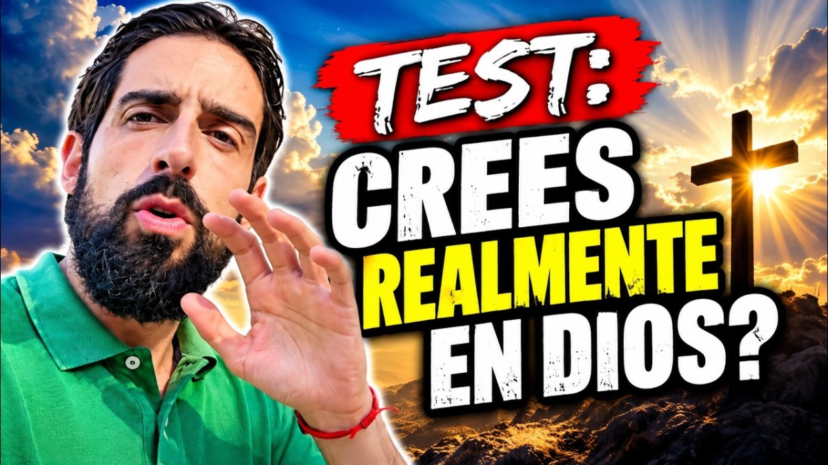 Imagen espiritual de una persona contemplando un cielo iluminado, simbolizando la fe en Dios, las preguntas sobre las creencias y la búsqueda de una conexión espiritual más profunda.