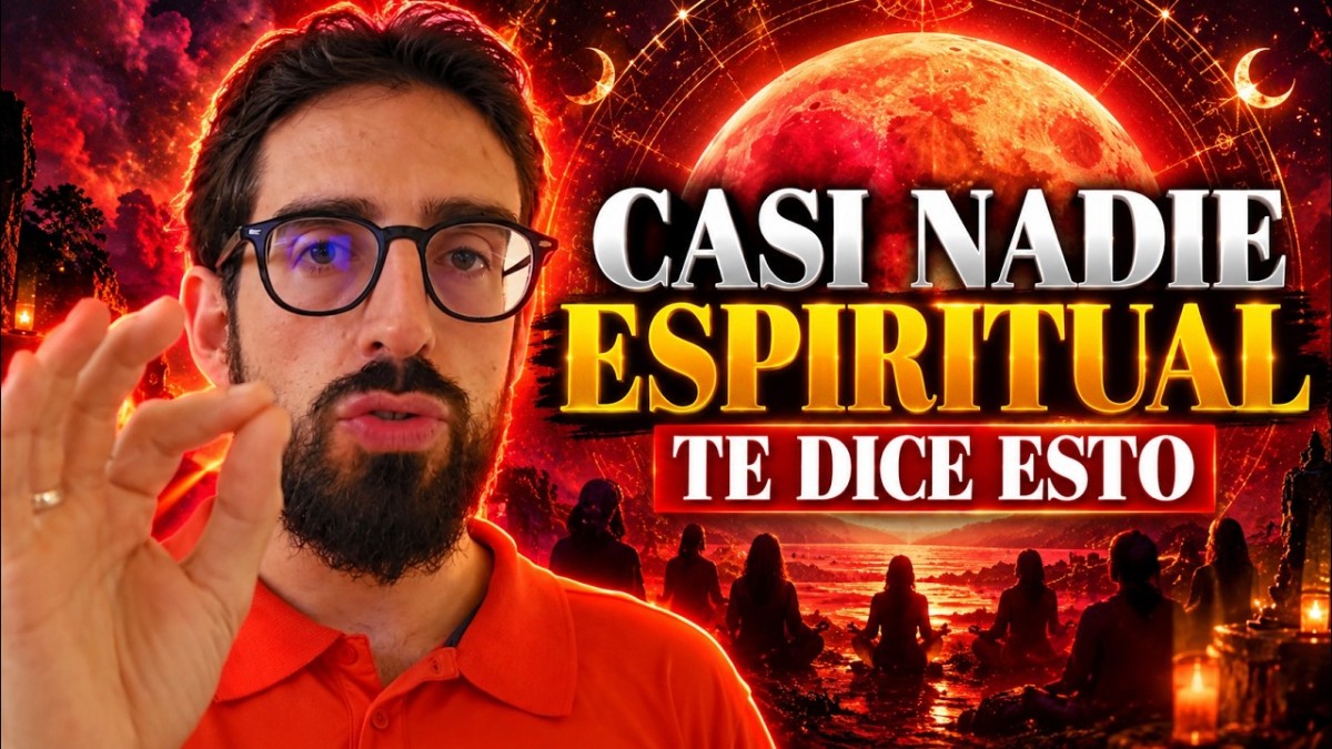Persona meditando rodeada de luz dorada, simbolizando la elevación de la vibración espiritual, la energía positiva, la paz interior y el equilibrio emocional.