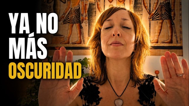 Sesión de Reiki Egipcio y envío de Reiki a distancia para limpieza energética profunda, protección espiritual y fortalecimiento del aura.